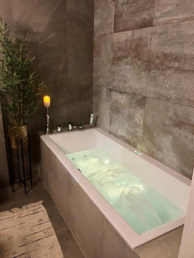 Like Home 2 Sauna,Jacuzzi & Spa Świdnica Exterior foto